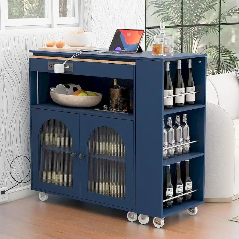 Desserte de cuisine avec plateau extensible et prises de courant